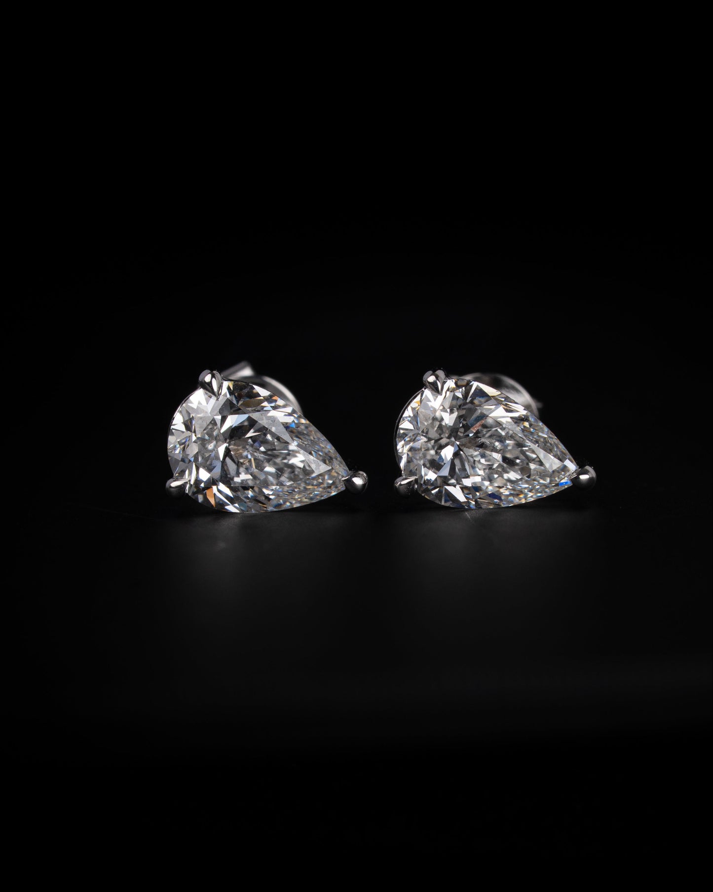 White Drop Earrings - Kejsar