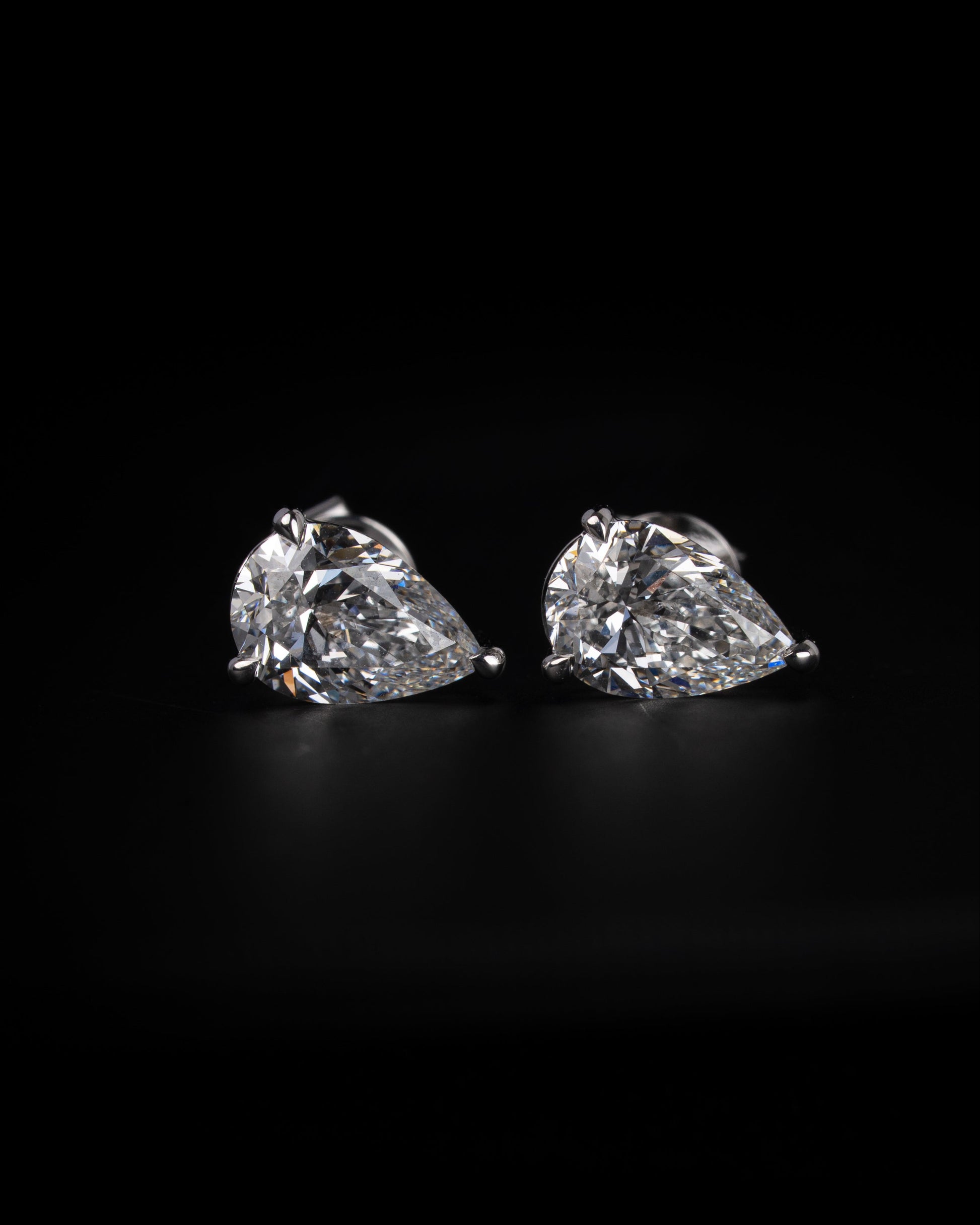 White Drop Earrings - Kejsar