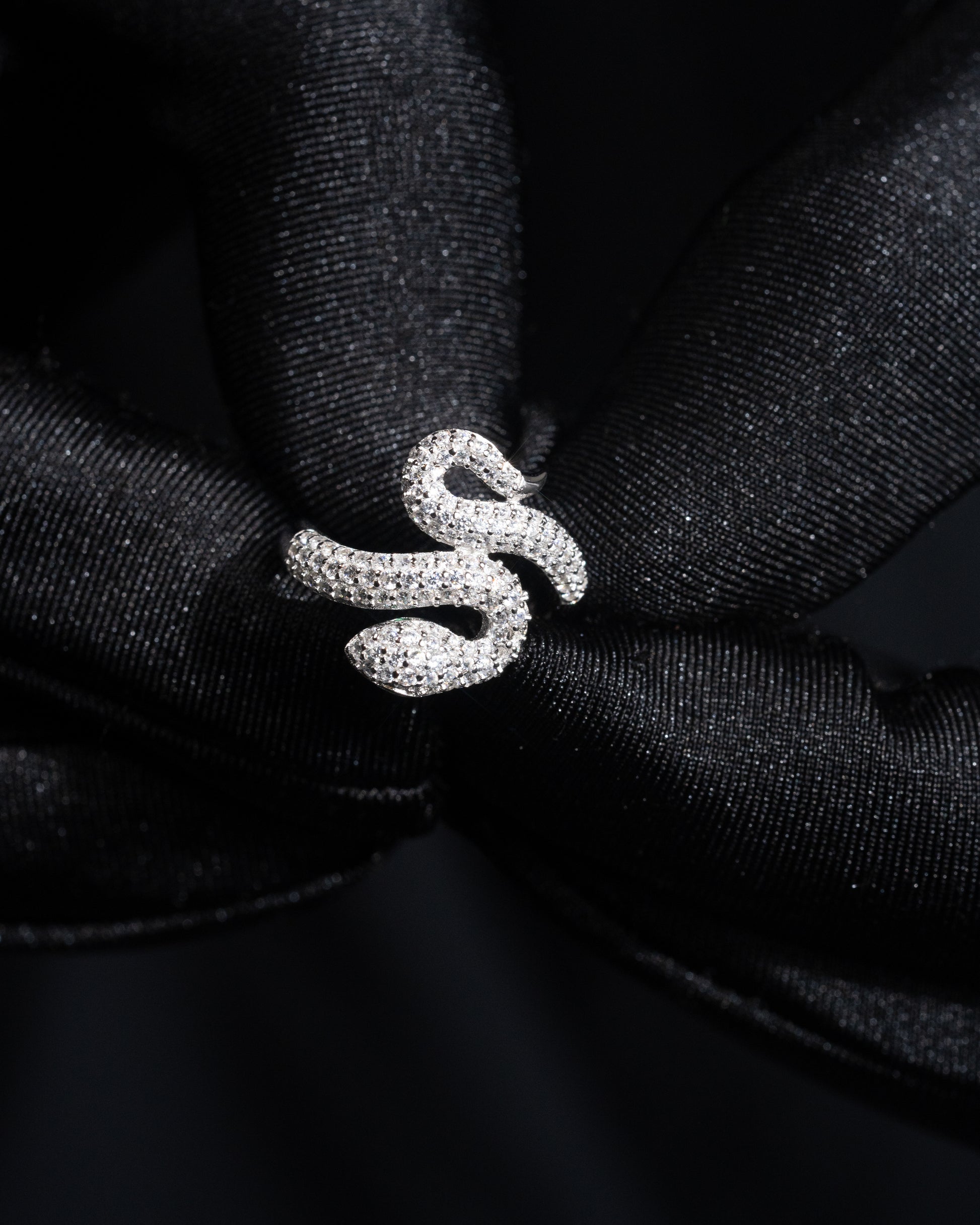 Iced Out Snake Ring - Kejsar
